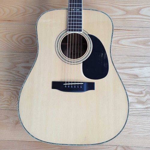 Morris W-40 Acoustic Guitar
